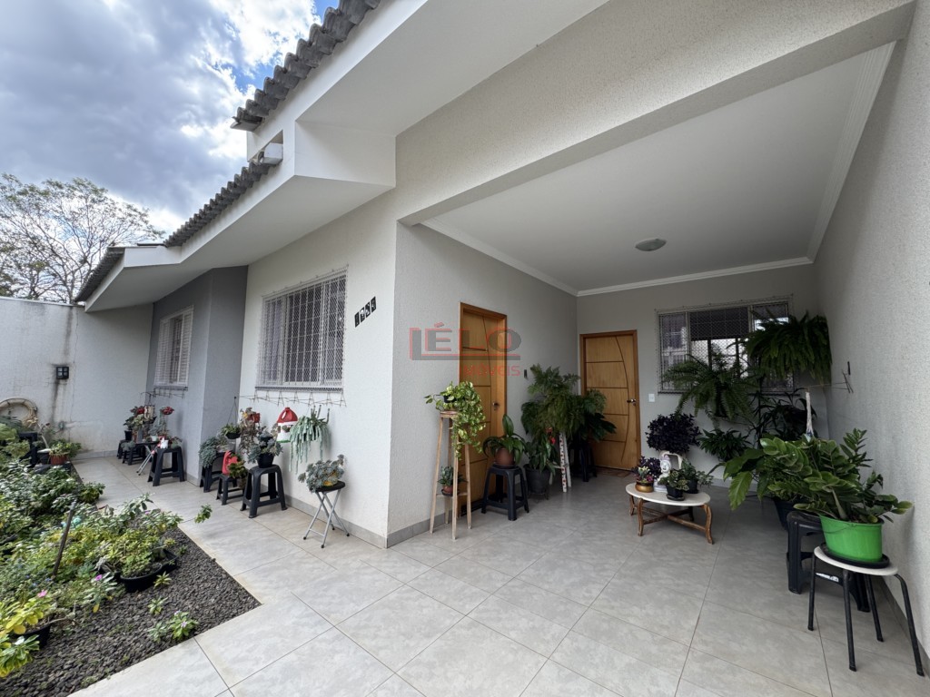 Casa Residencial para locacao no Zona 06 em Maringa com 102m² por R$ 1.750,00
