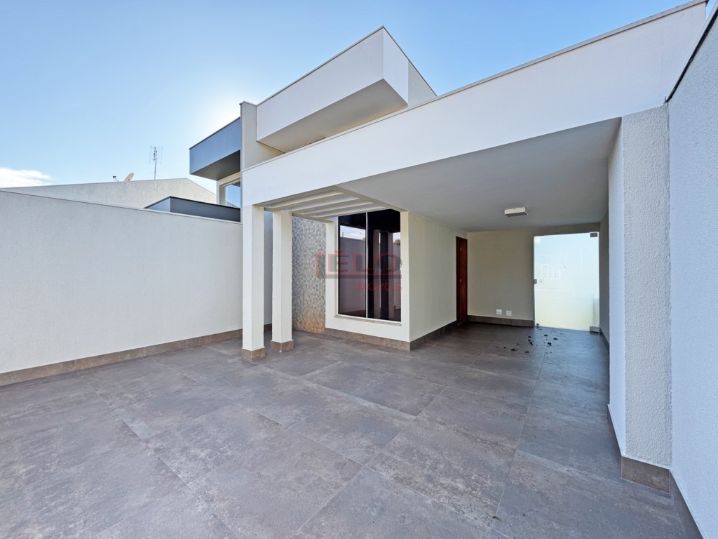 Sobrado para locacao no Jardim Alvorada em Maringa com 107m² por R$ 2.950,00
