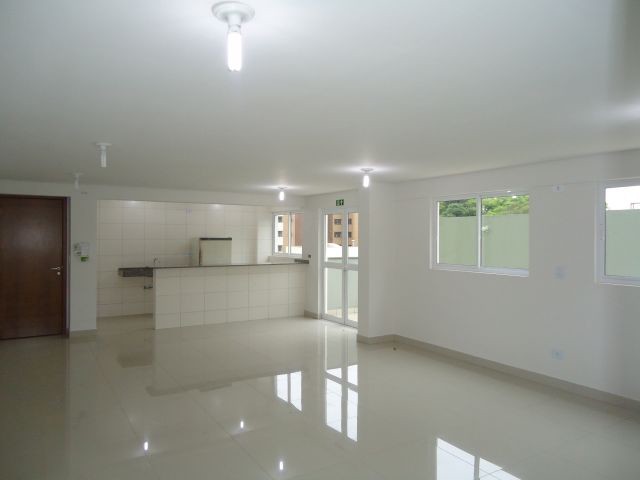 Apartamento para locacao no Zona 07 em Maringa com 61,16m² por R$ 1.300,00