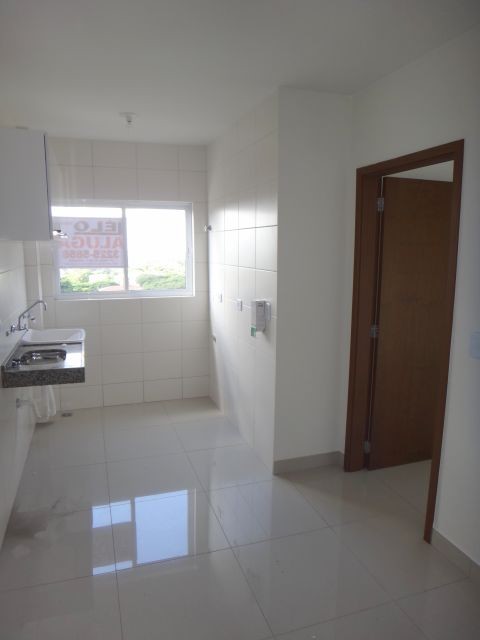 Apartamento para locacao no Zona 07 em Maringa com 61,16m² por R$ 1.300,00