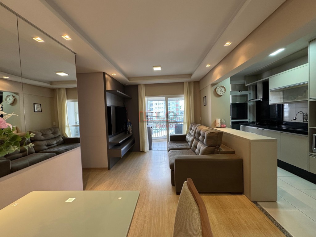 Apartamento para venda no Zona 02 em Maringa com 117,65m² por R$ 650.000,00