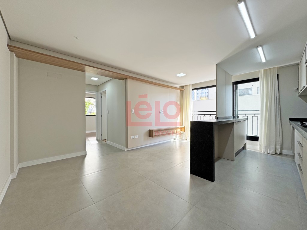 Apartamento para locacao no Vila Bosque em Maringa com 95,64m² por R$ 2.600,00