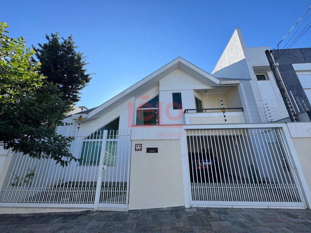 Sobrado para venda no Zona 06 em Maringa com 154m² por R$ 980.000,00