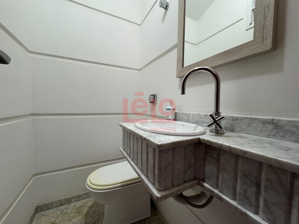 Sobrado para venda no Zona 06 em Maringa com 154m² por R$ 980.000,00
