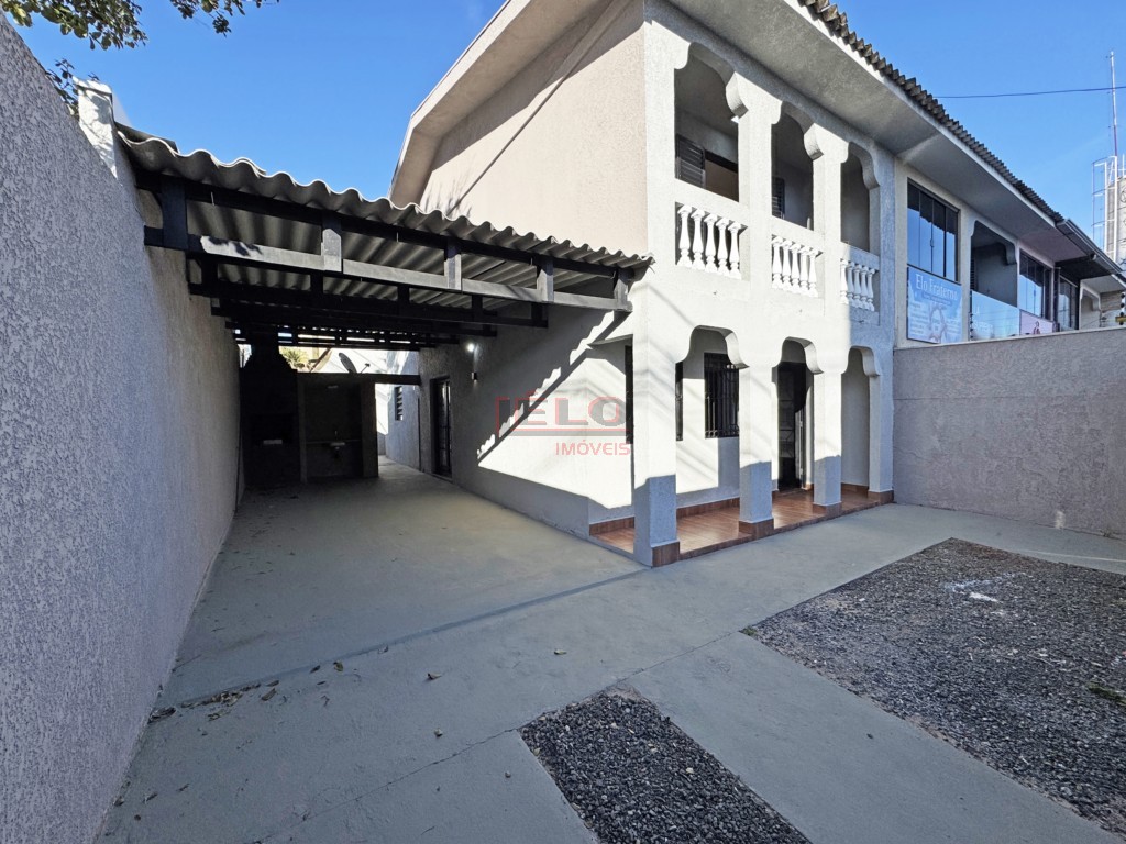 Sobrado para venda e locacao no Zona 07 em Maringa com 135,56m² por R$ 630.000,00 (venda) ou R$ 3.300,00 (locação)