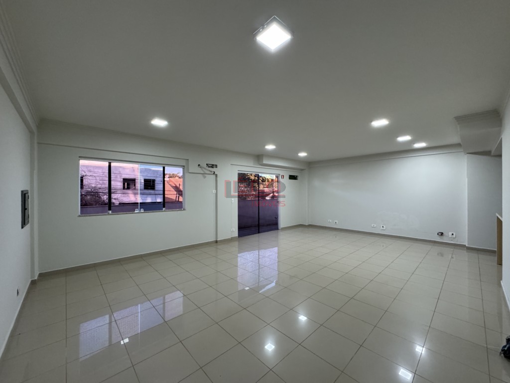 Sala Comercial para locacao no Zona 05 em Maringa com 0m² por R$ 2.100,00
