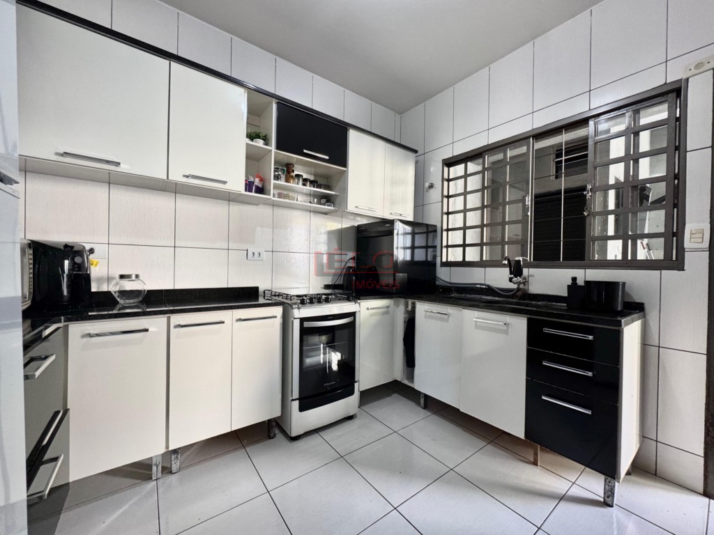 Casa Residencial para venda no Jardim Copacabana em Maringa com 150m² por R$ 390.000,00