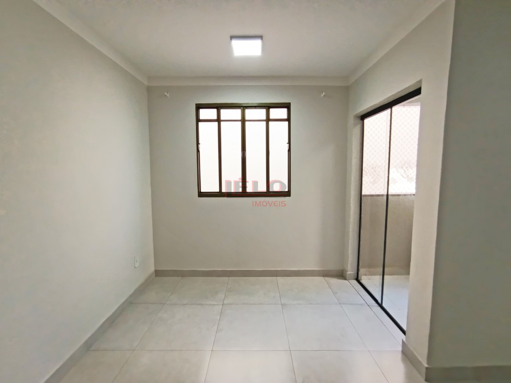 Apartamento para venda no Zona 07 em Maringa com 72m² por R$ 290.000,00