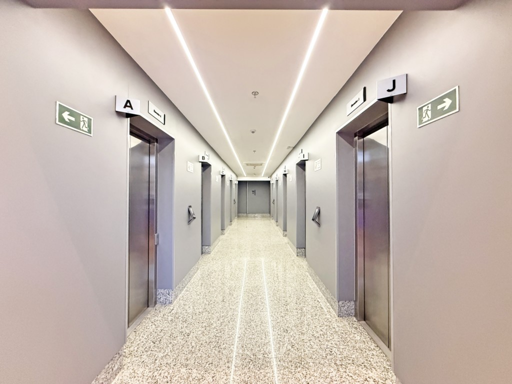 Sala Comercial para locacao no Zona Armazem em Maringa com 0m² por R$ 5.600,00