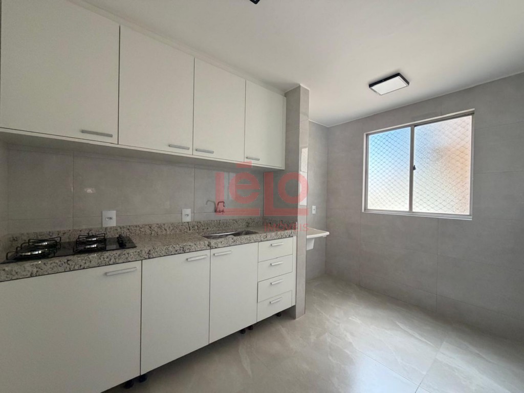 Apartamento para locacao no Zona 07 em Maringa com 83,51m² por R$ 1.600,00