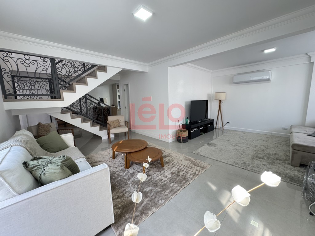 Sobrado para venda no Jardim Guapore em Maringa com 262m² por R$ 1.245.000,00