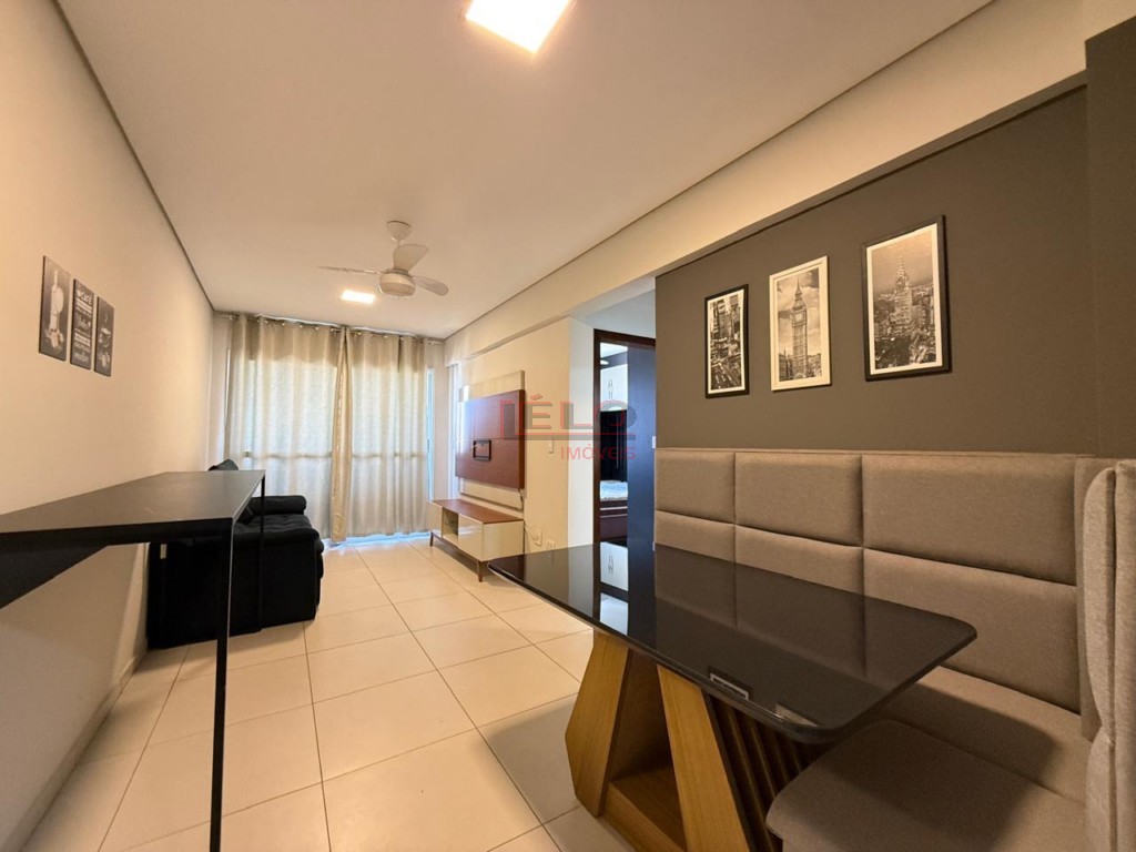 Apartamento para locacao no Zona 07 em Maringa com 107m² por R$ 2.200,00