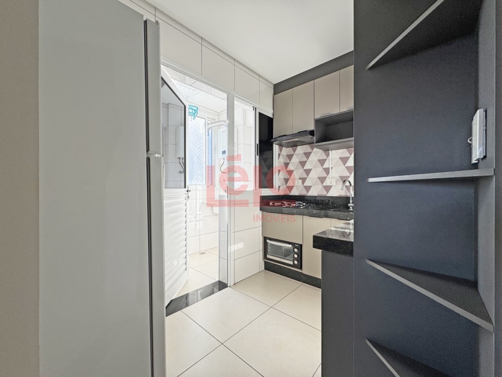 Apartamento para locacao no Zona 07 em Maringa com 106,71m² por R$ 2.300,00