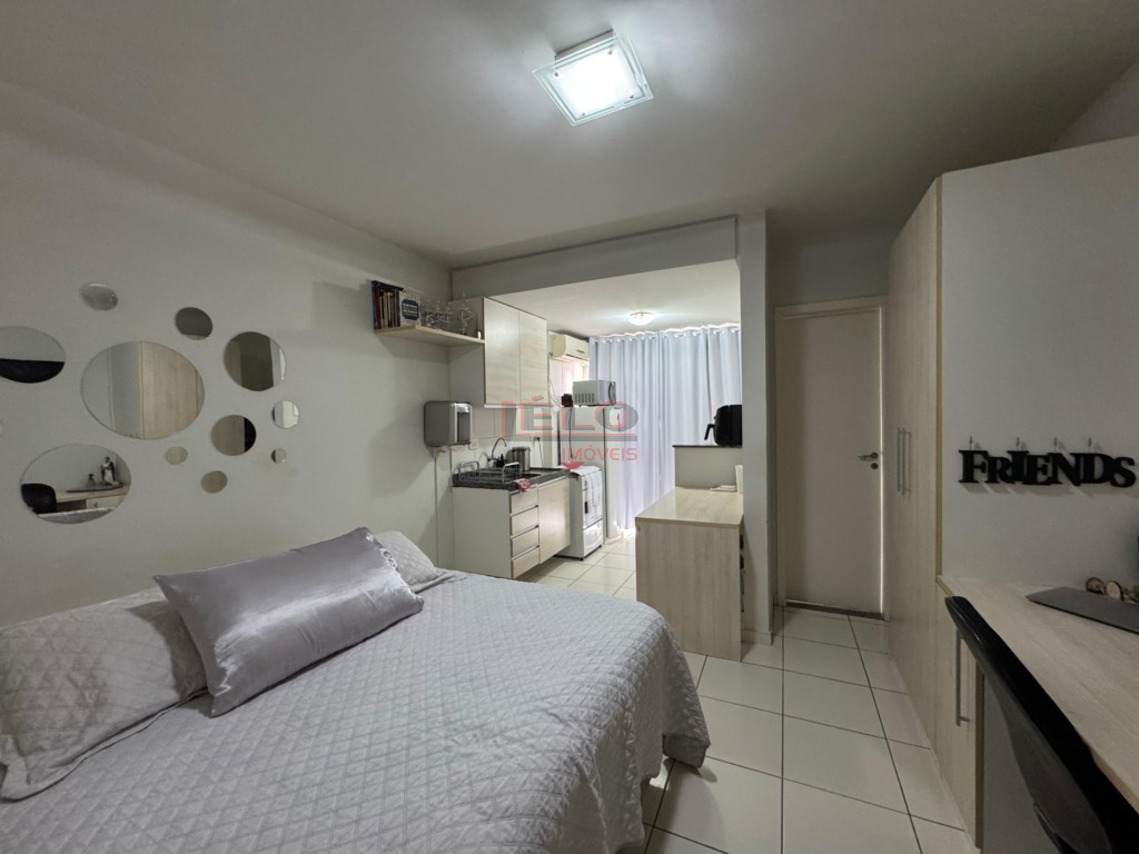 Apartamento para venda no Zona 08 em Maringa com 45m² por R$ 230.000,00