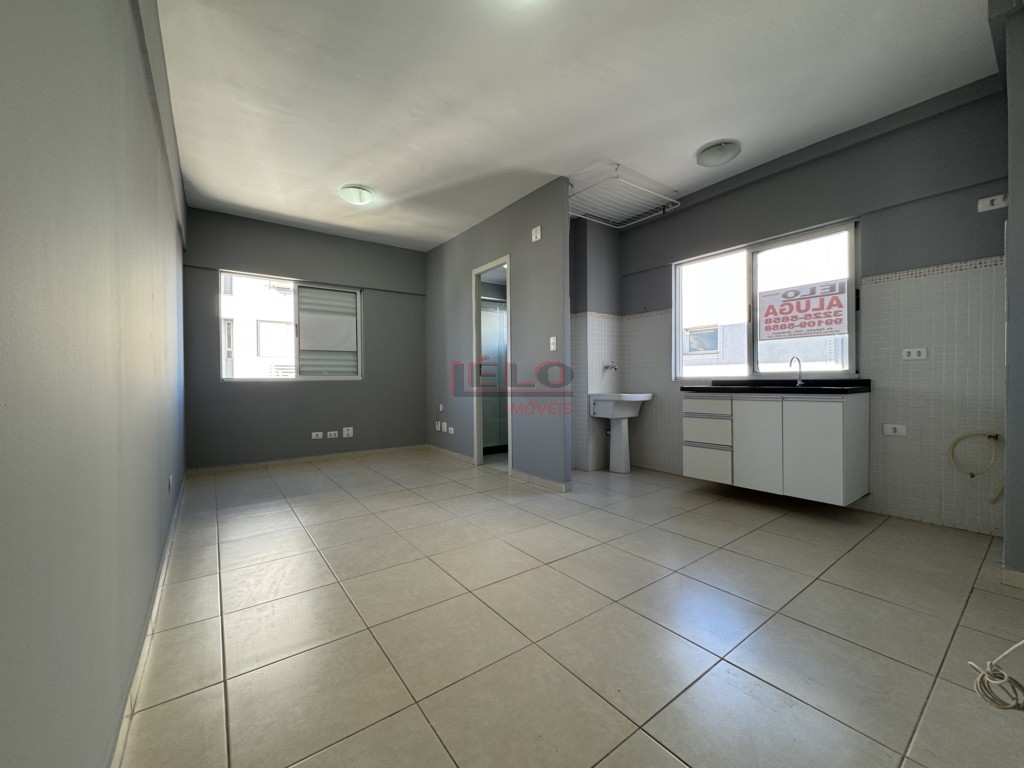 Apartamento para locacao no Zona 07 em Maringa com 0m² por R$ 1.100,00