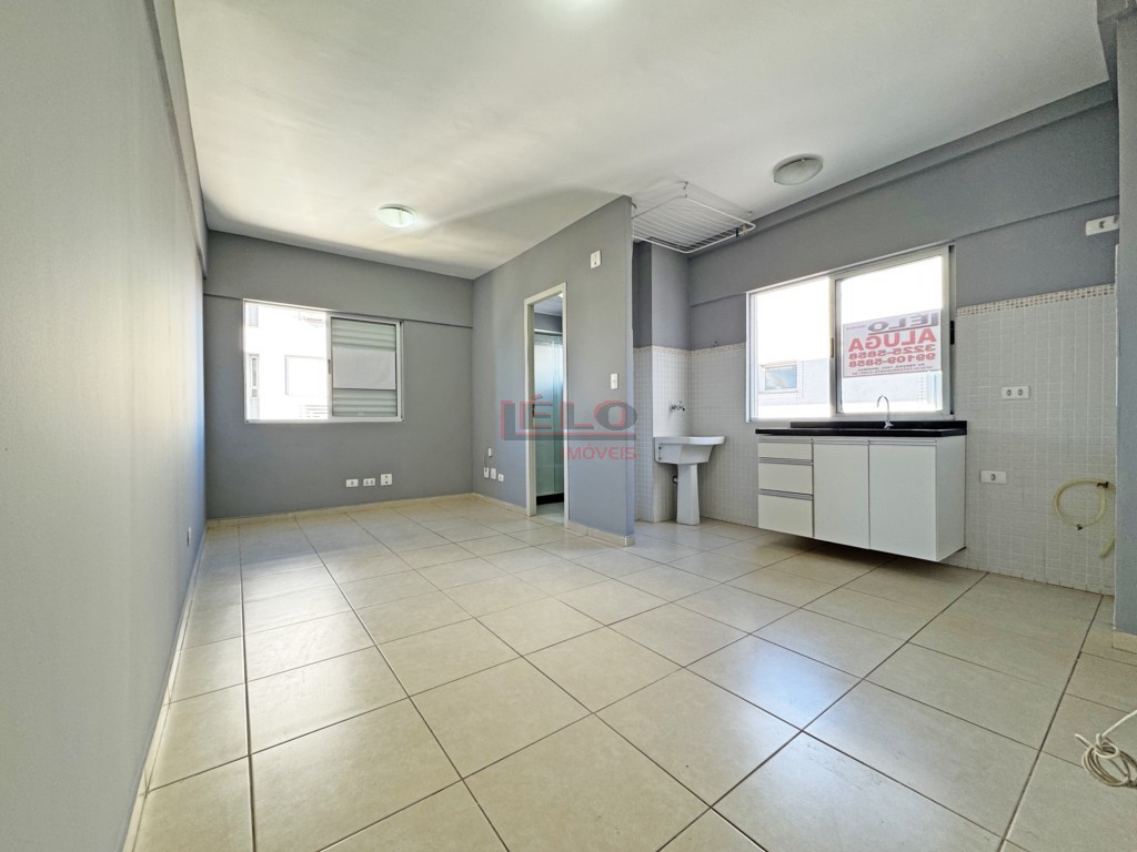 Apartamento para locacao no Zona 07 em Maringa com 64m² por R$ 1.100,00
