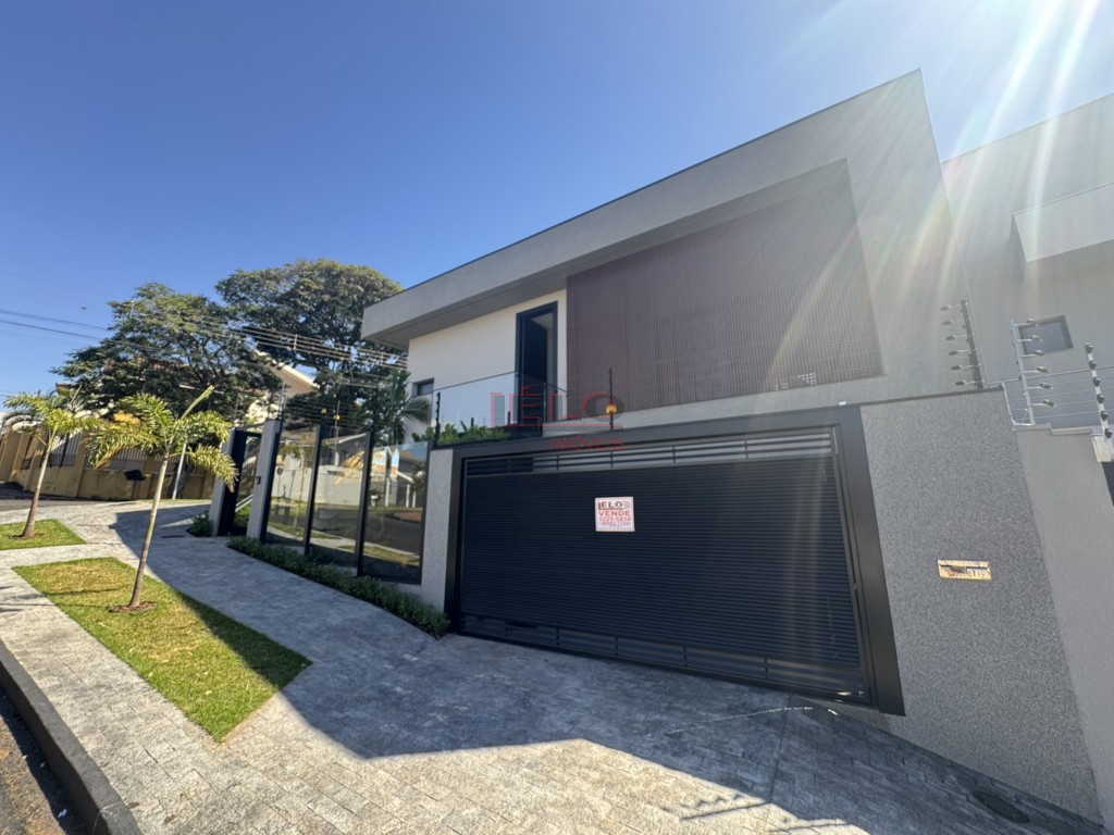 Sobrado para venda no Vila Progresso em Maringa com 239m² por R$ 1.590.000,00