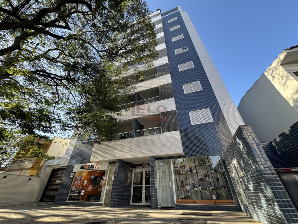 Apartamento para locacao no Zona 07 em Maringa com 150m² por R$ 2.300,00