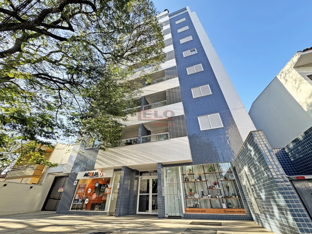 Apartamento para locacao no Zona 07 em Maringa com 150m² por R$ 2.300,00