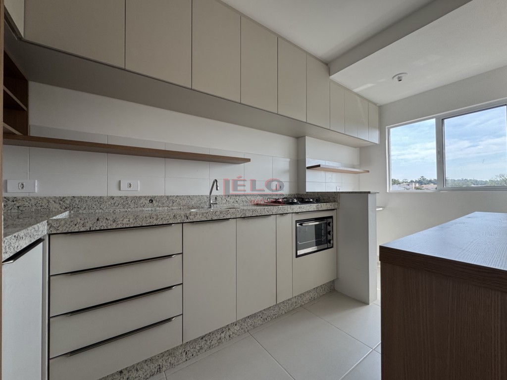 Apartamento para locacao no Parque Industrial em Maringa com 69m² por R$ 1.900,00