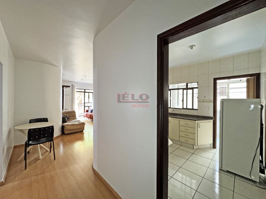 Apartamento para locacao no Zona 07 em Maringa com 138,3m² por R$ 2.750,00