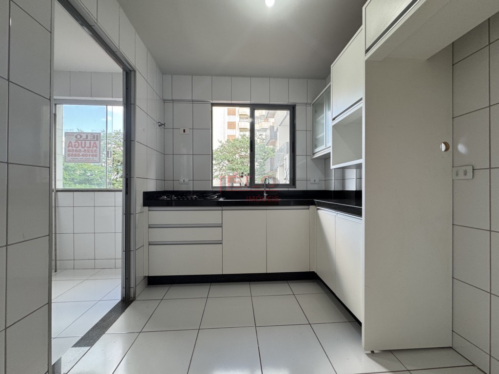 Apartamento para locacao no Zona 07 em Maringa com 107m² por R$ 1.700,00