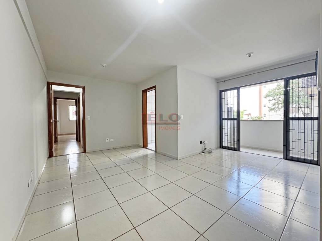 Apartamento para locacao no Zona 07 em Maringa com 107m² por R$ 1.700,00