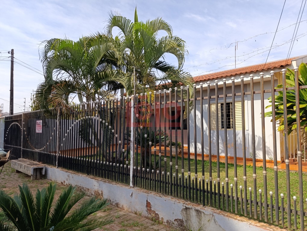 Casa Residencial para venda no Vila Nova em Maringa com 148,36m² por R$ 420.000,00