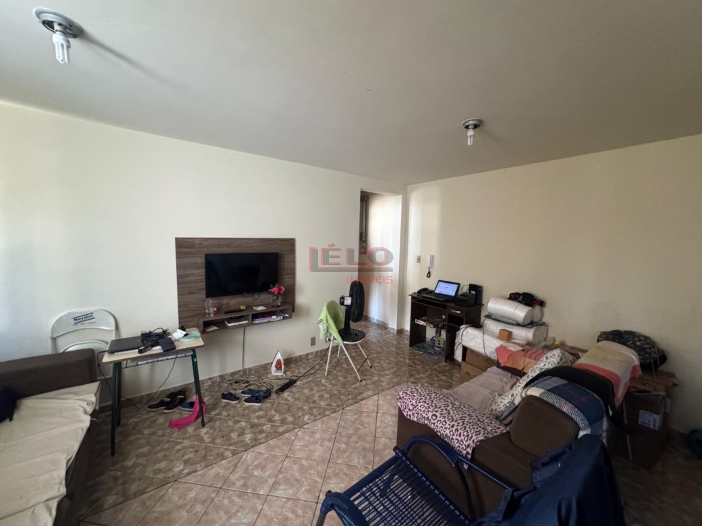 Apartamento para venda no Zona 07 em Maringa com 105,65m² por R$ 210.000,00