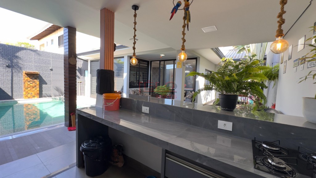 Sobrado para venda no Jardim Lucianopolis em Maringa com 300m² por R$ 1.699.000,00