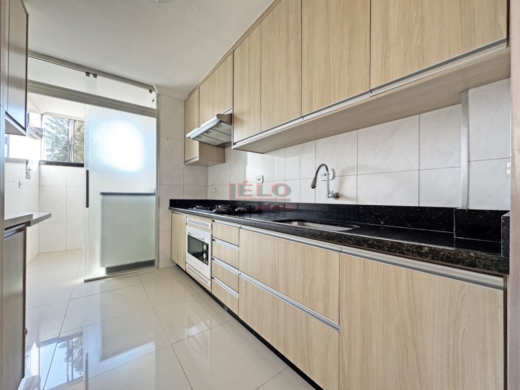 Apartamento para locacao no Zona 07 em Maringa com 90m² por R$ 1.700,00
