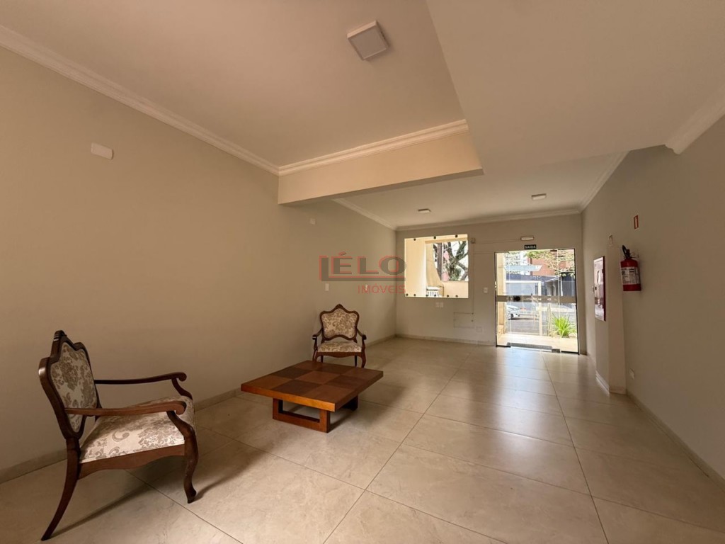 Apartamento para locacao no Zona 07 em Maringa com 202m² por R$ 2.500,00