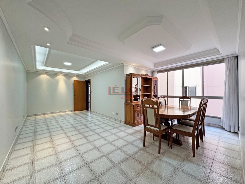 Apartamento para locacao no Zona 07 em Maringa com 202m² por R$ 2.500,00