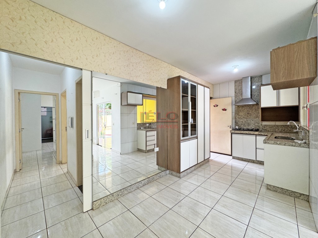 Casa Residencial para venda e locacao no Parque Taruma em Maringa com 105,44m² por R$ 400.000,00 (venda) ou R$ 2.000,00 (locação)