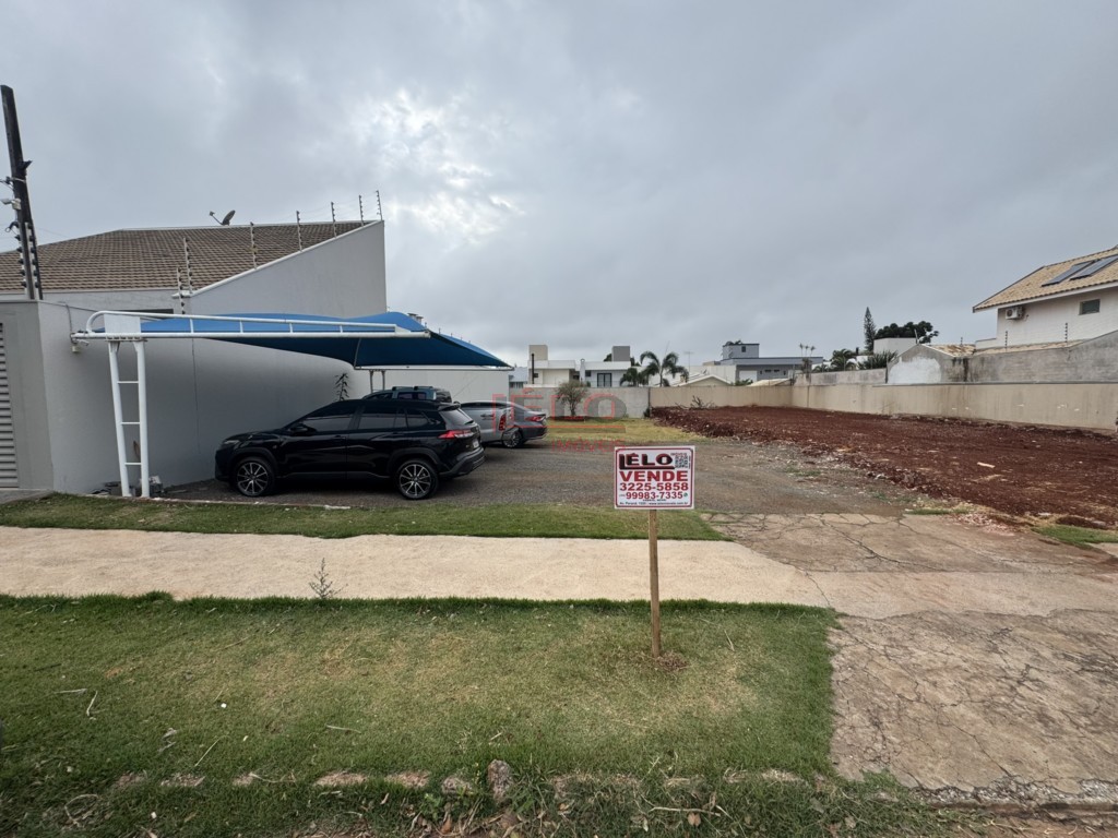 Terreno para venda no Cidade Moncoes em Maringa com 503m² por R$ 829.000,00