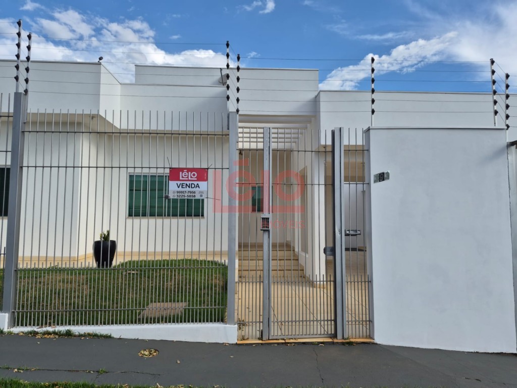 Casa Residencial para venda no Jardim Santa Rosa em Maringa com 320m² por R$ 750.000,00