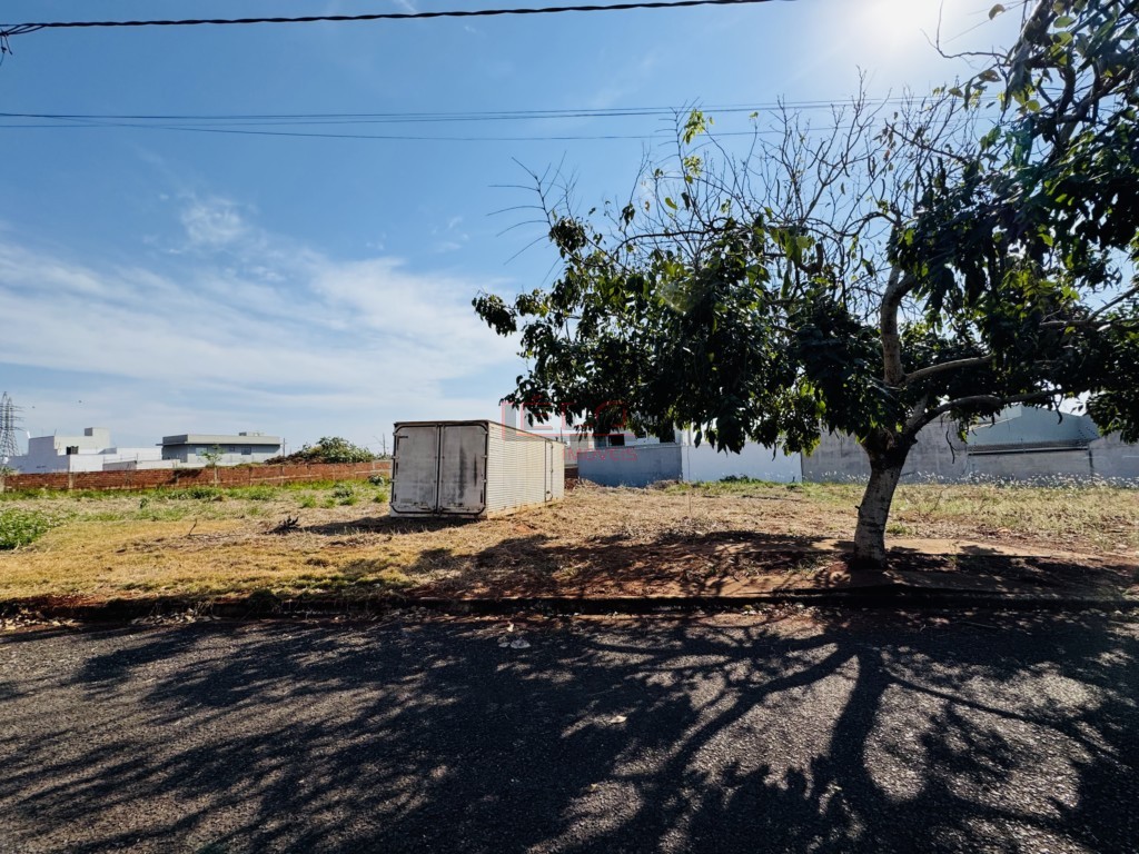 Terreno para venda no Jardim Pilar em Maringa com 412m² por R$ 400.000,00