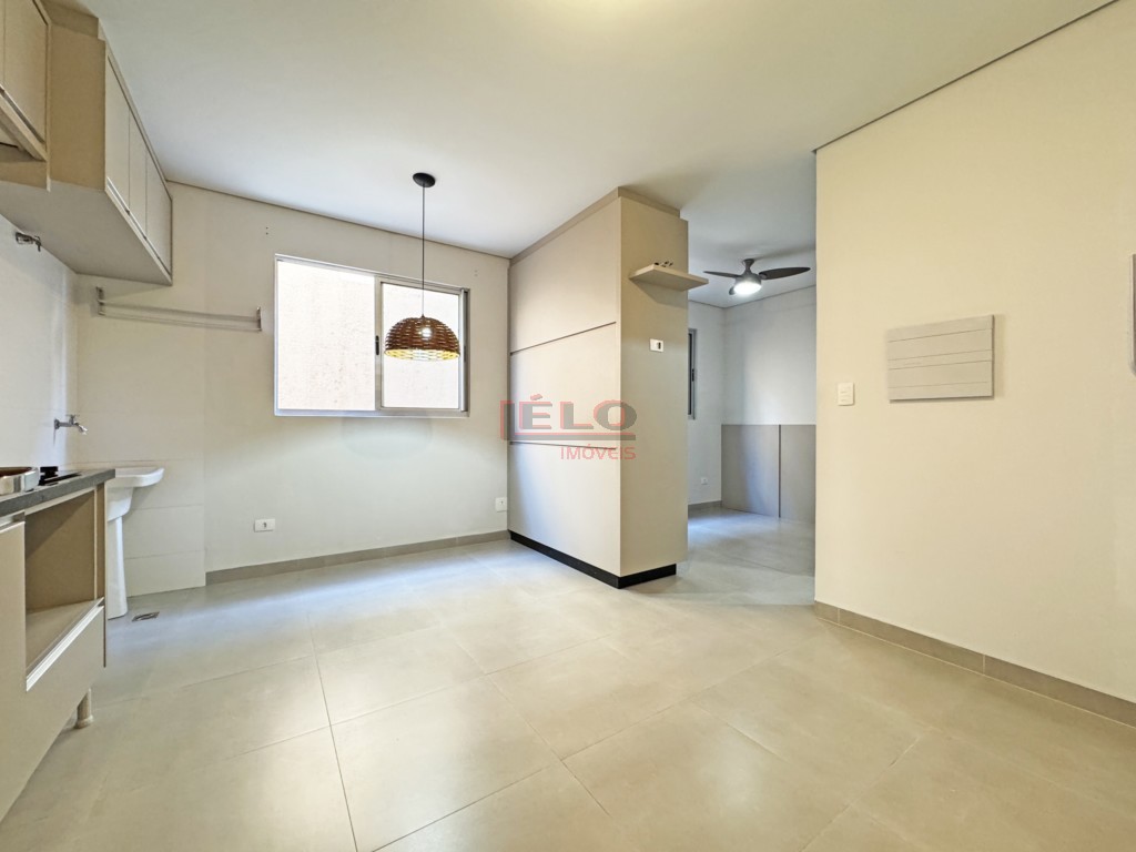 Apartamento para locacao no Zona 07 em Maringa com 62,3m² por R$ 1.600,00