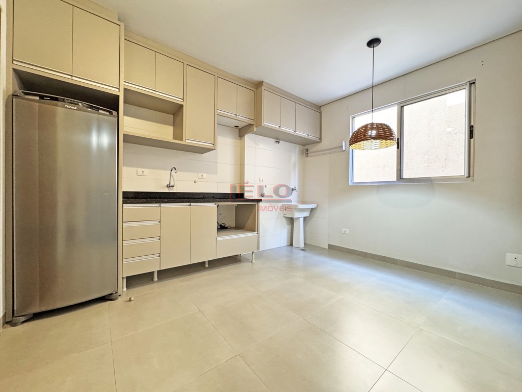 Apartamento para locacao no Zona 07 em Maringa com 62,3m² por R$ 1.600,00