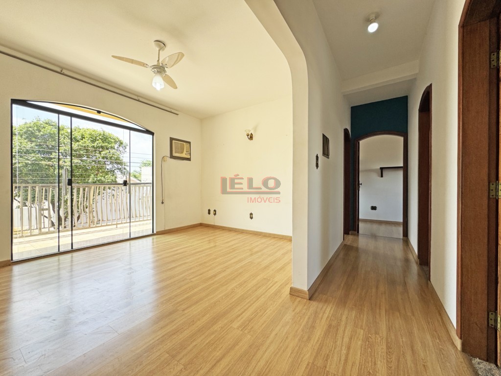 Apartamento para locacao no Parque das Grevileas I Parte em Maringa com 140m² por R$ 2.000,00