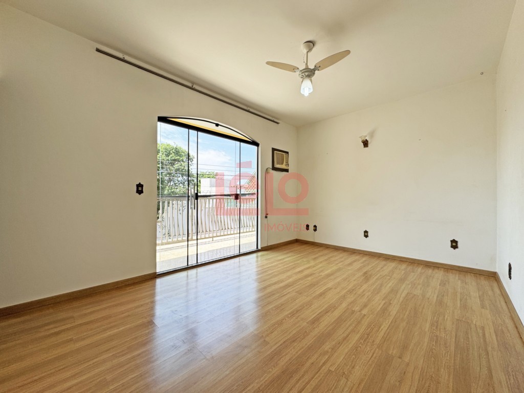 Apartamento para locacao no Parque das Grevileas I Parte em Maringa com 140,4m² por R$ 2.000,00