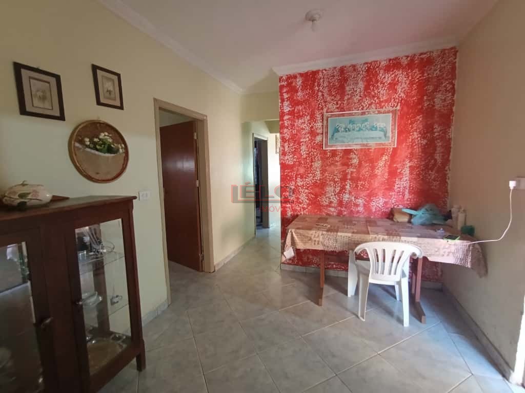 Casa Residencial para venda no Parque das Laranjeiras em Maringa com 199,98m² por R$ 430.000,00