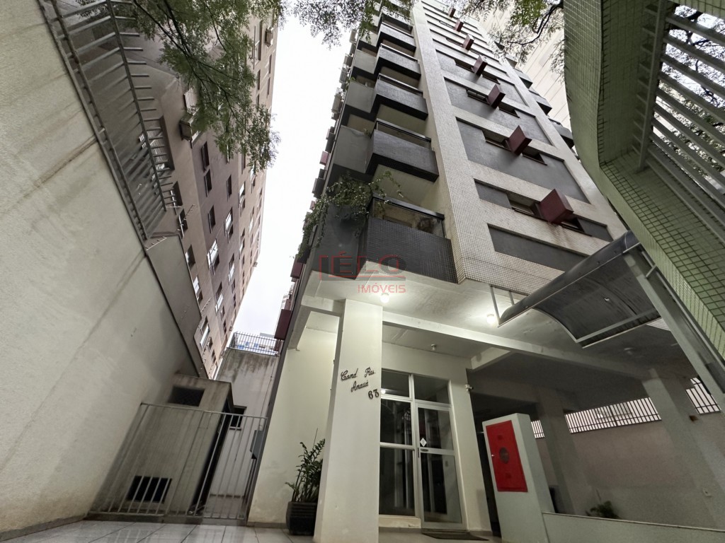 Apartamento para locacao no Zona 07 em Maringa com 103m² por R$ 1.400,00