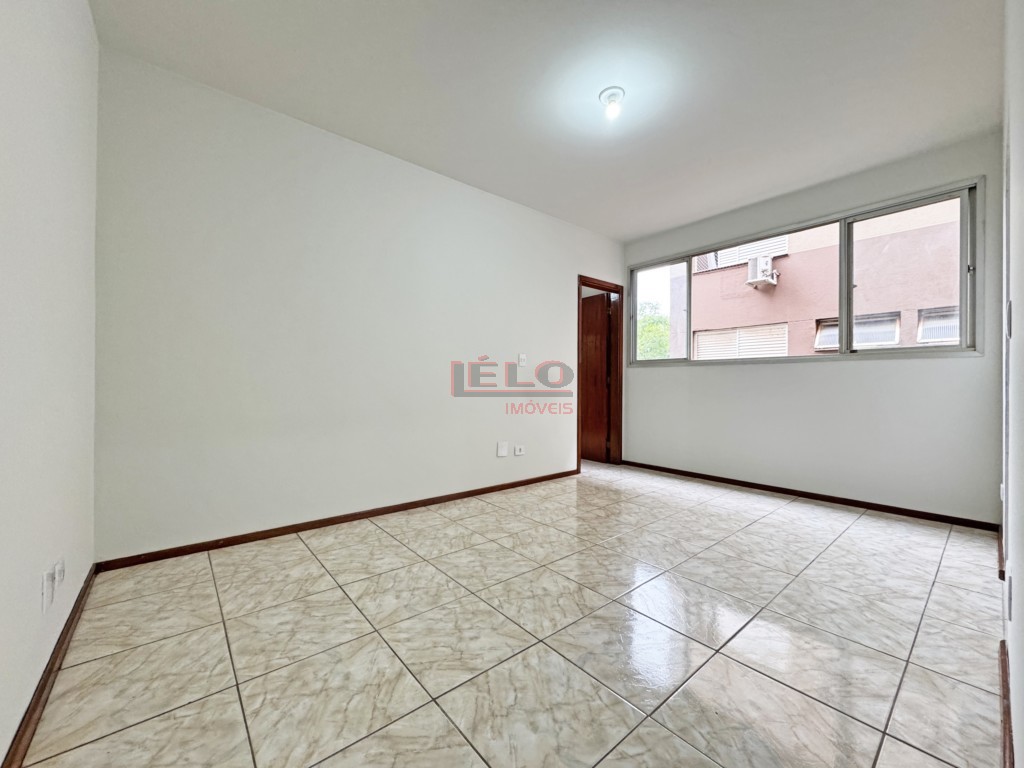 Apartamento para locacao no Zona 07 em Maringa com 103,02m² por R$ 1.400,00