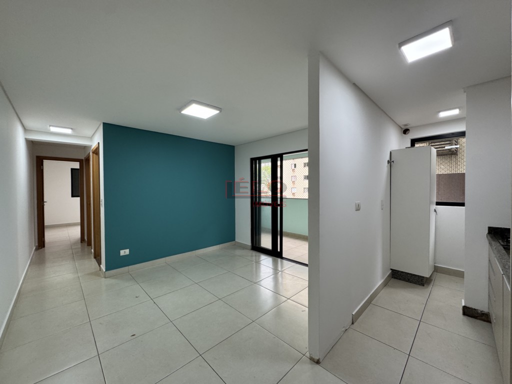 Apartamento para locacao no Zona 07 em Maringa com 104m² por R$ 2.000,00