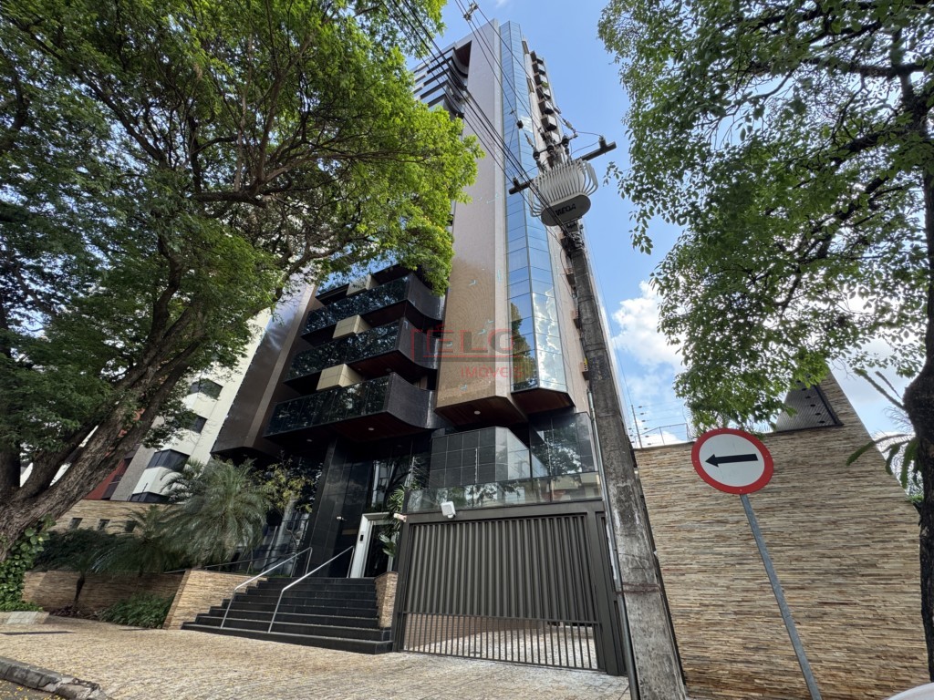 Apartamento para venda no Zona 07 em Maringa com 233m² por R$ 950.000,00