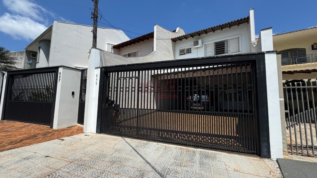 Sobrado para venda no Zona 07 em Maringa com 221,59m² por R$ 709.000,00