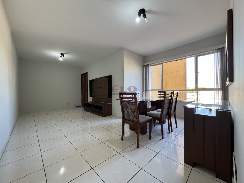 Apartamento para locacao no Zona 07 em Maringa com 125m² por R$ 2.600,00