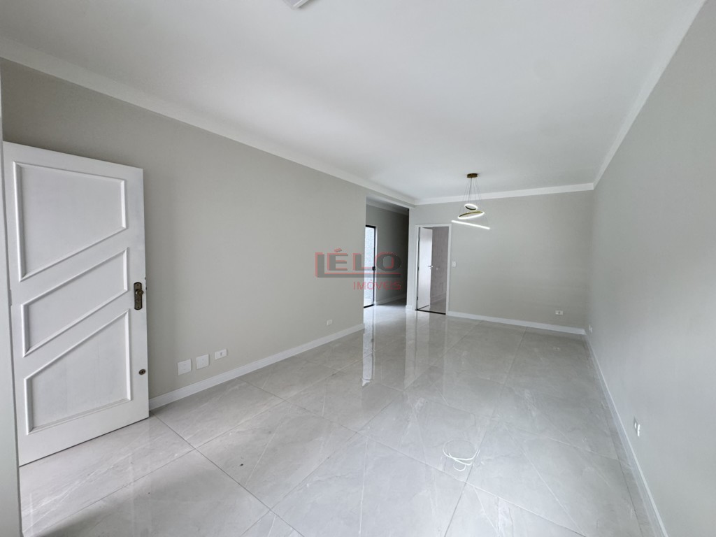 Casa Residencial para venda no Zona 07 em Maringa com 300m² por R$ 889.000,00