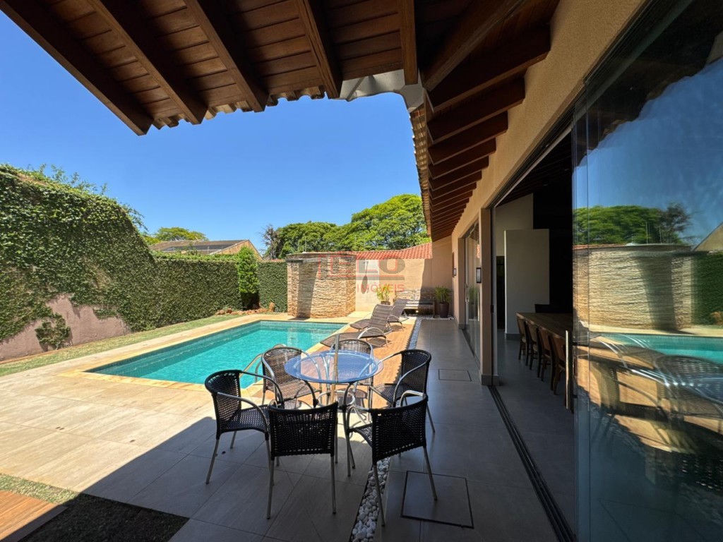 Casa Residencial para venda no Zona 05 em Maringa com 505m² por R$ 1.800.000,00